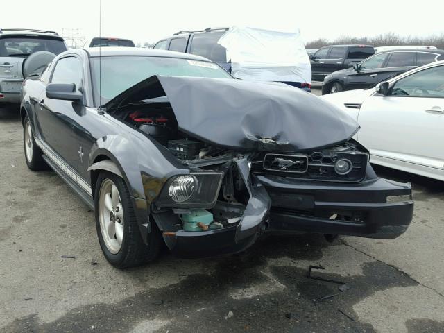 1ZVFT80N975270642 - 2007 FORD MUSTANG CHARCOAL photo 1