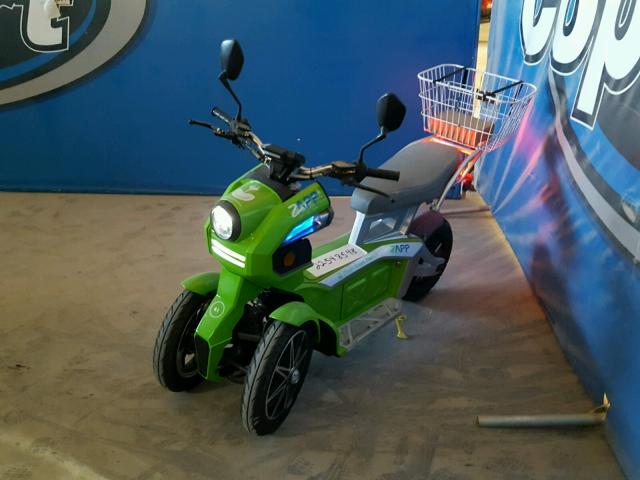 L1TD1D2A2G1500065 - 2016 MOPE MOPED GREEN photo 2