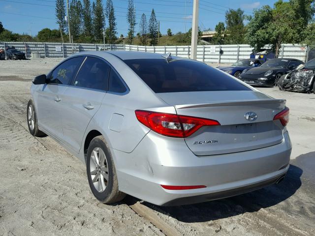 5NPE24AF4GH286894 - 2016 HYUNDAI SONATA SE SILVER photo 3