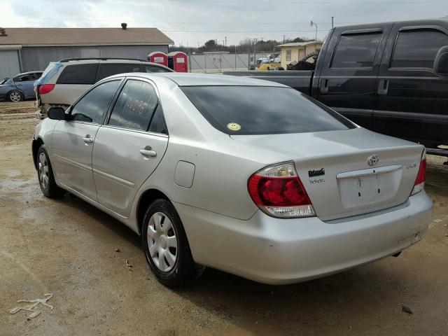 4T1BE32K55U036403 - 2005 TOYOTA CAMRY LE SILVER photo 3