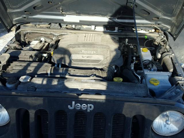 1C4BJWDG5GL341578 - 2016 JEEP WRANGLER U GRAY photo 7