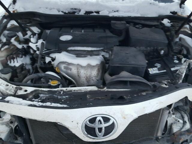 4T1BF3EK1BU618745 - 2011 TOYOTA CAMRY BASE WHITE photo 7