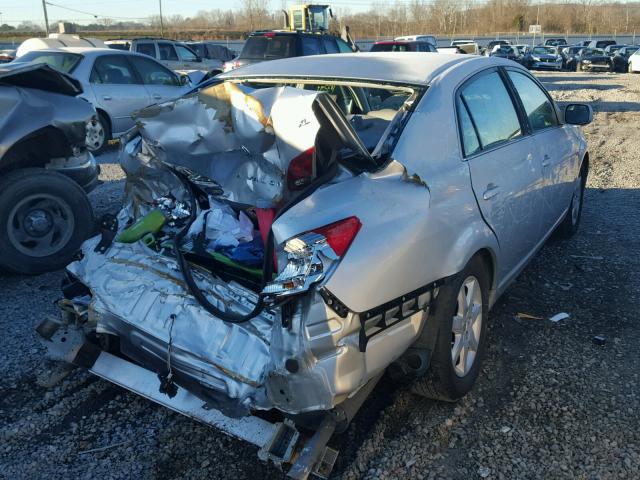 4T1BK36B48U262617 - 2008 TOYOTA AVALON XL SILVER photo 4