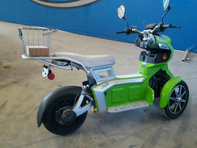 L1TD1D2A2G1500194 - 2016 MOPE MOPED GREEN photo 9