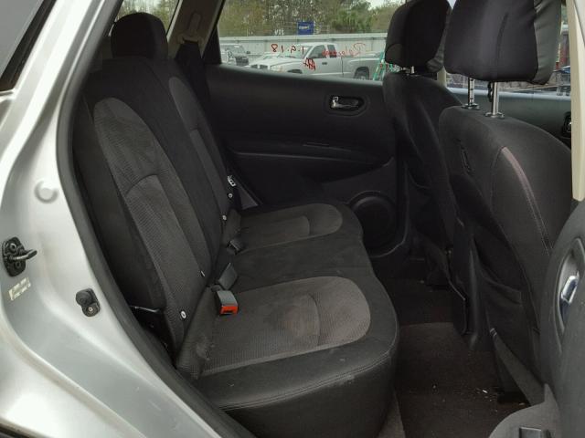 JN8AS58T58W000857 - 2008 NISSAN ROGUE S SILVER photo 6