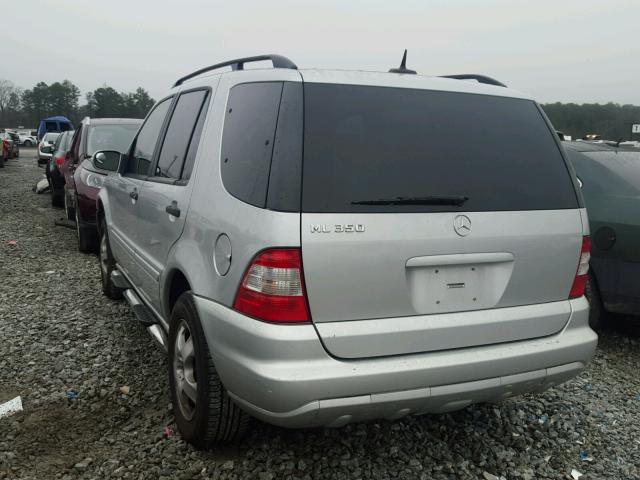 4JGAB57E63A444877 - 2003 MERCEDES-BENZ ML 350 SILVER photo 3