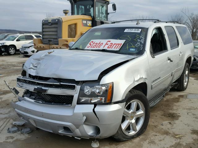 1GNSCJE02CR324363 - 2012 CHEVROLET SUBURBAN C SILVER photo 2