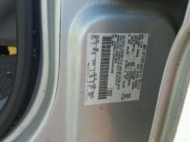 1FMRU15W52LA61548 - 2002 FORD EXPEDITION SILVER photo 10