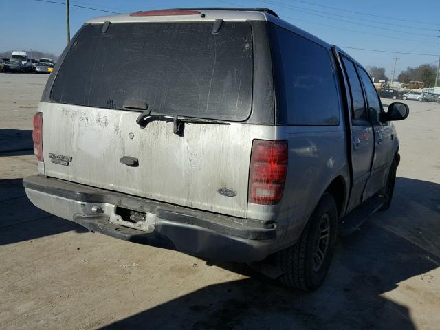 1FMRU15W52LA61548 - 2002 FORD EXPEDITION SILVER photo 4