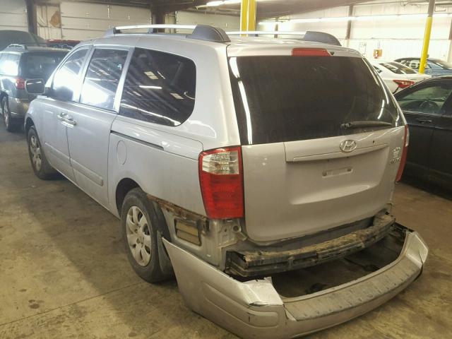 KNDMC233686049738 - 2008 HYUNDAI ENTOURAGE SILVER photo 3