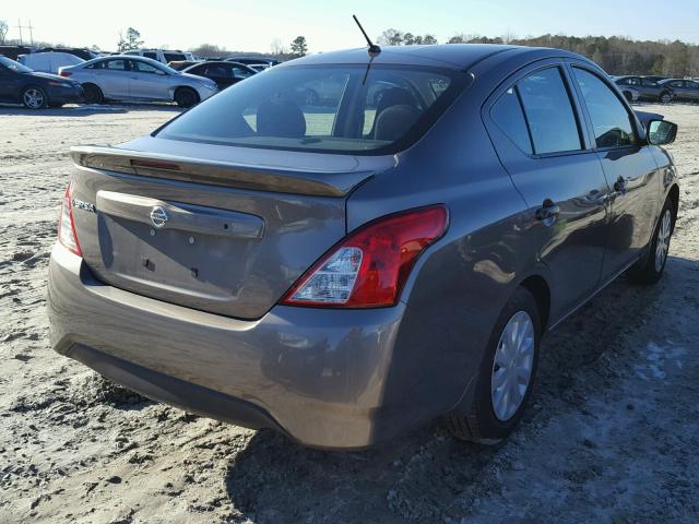 3N1CN7APXHL817089 - 2017 NISSAN VERSA S GRAY photo 4