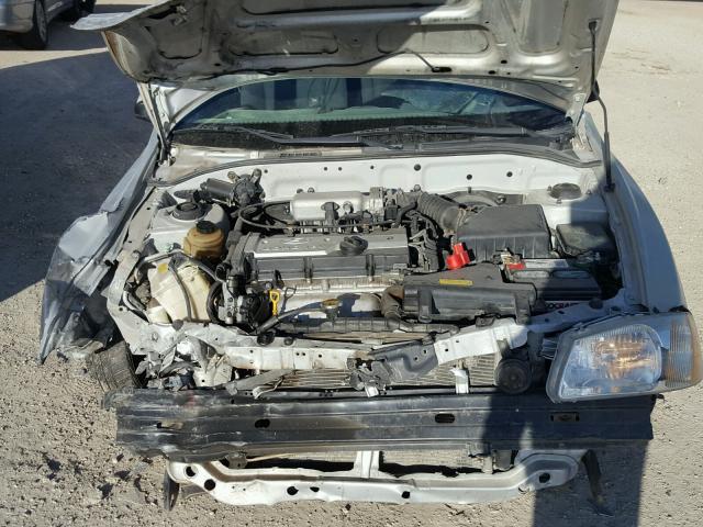 KMHCG45C22U371588 - 2002 HYUNDAI ACCENT GL SILVER photo 7