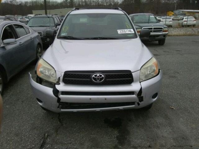 JTMBD33V065039849 - 2006 TOYOTA RAV4 SILVER photo 9