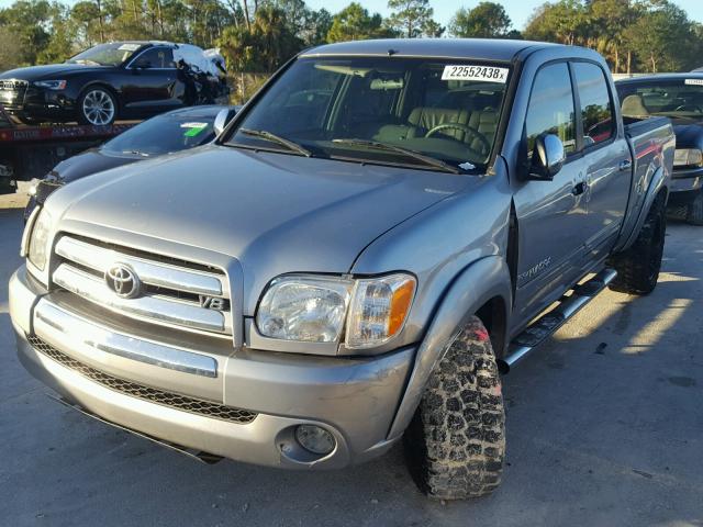 5TBDT44106S534553 - 2006 TOYOTA TUNDRA DOU SILVER photo 2