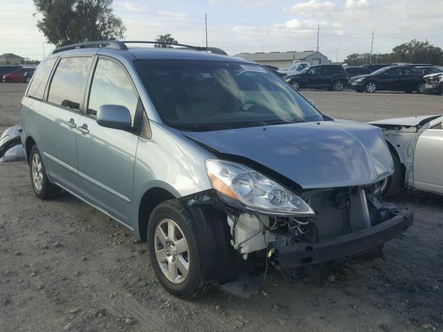 5TDZA22CX6S467956 - 2006 TOYOTA SIENNA XLE SILVER photo 1