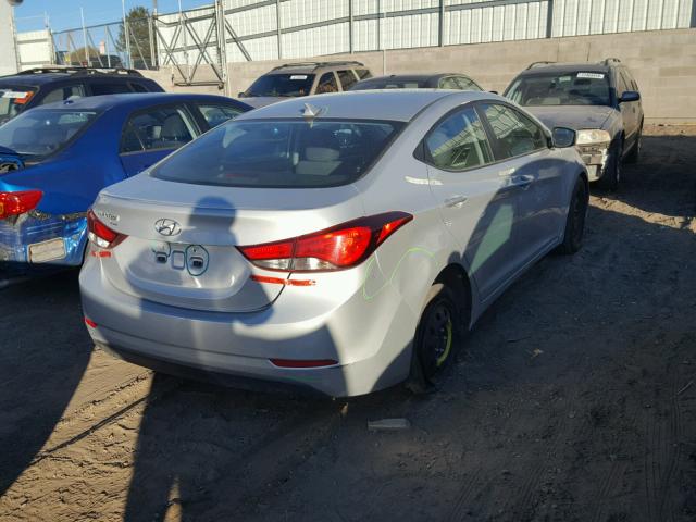 5NPDH4AE7FH623736 - 2015 HYUNDAI ELANTRA SE SILVER photo 4