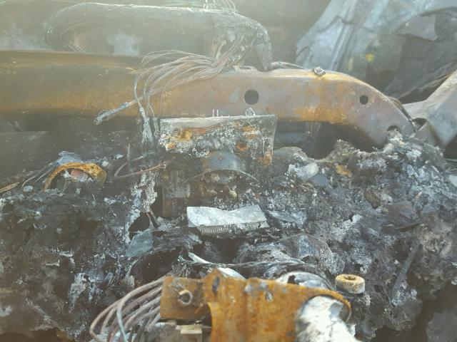 1FDKE30G0PHB39416 - 1994 FORD MOTORHOME BURN photo 8