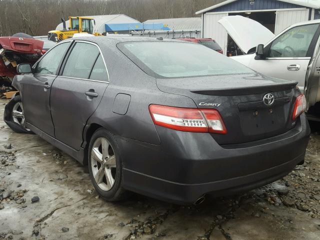 4T1BF3EKXAU556356 - 2010 TOYOTA CAMRY BASE GRAY photo 3