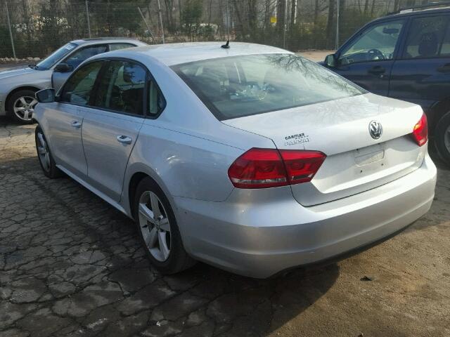 1VWAP7A35EC016408 - 2014 VOLKSWAGEN PASSAT S فضي صورة 3