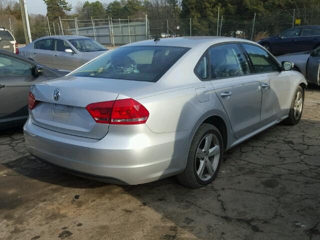 1VWAP7A35EC016408 - 2014 VOLKSWAGEN PASSAT S SILVER photo 4