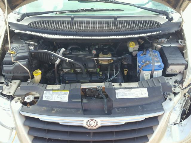 2C4GP44R45R519169 - 2005 CHRYSLER TOWN & COU GOLD photo 7