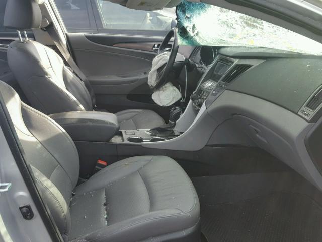 KMHEC4A42DA076398 - 2013 HYUNDAI SONATA HYB SILVER photo 5