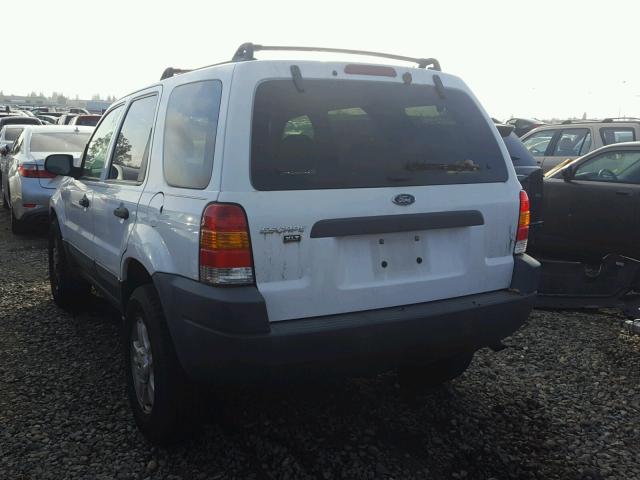 1FMYU03104KA27653 - 2004 FORD ESCAPE XLT WHITE photo 3