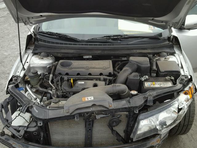 KNAFU4A23D5674297 - 2013 KIA FORTE EX SILVER photo 7