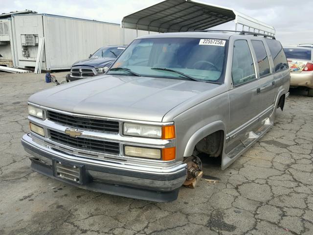 1GNEC16R4XJ559314 - 1999 CHEVROLET SUBURBAN C CHARCOAL photo 2