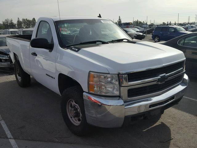 1GCHC24K17E576985 - 2007 CHEVROLET SILVERADO WHITE photo 1