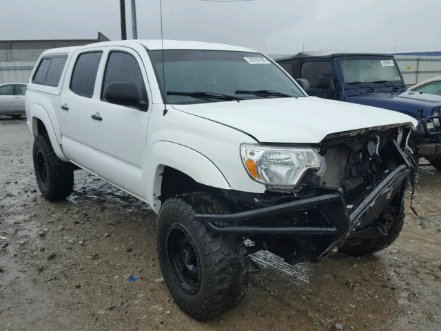 3TMLU4EN7FM176885 - 2015 TOYOTA TACOMA DOU WHITE photo 1