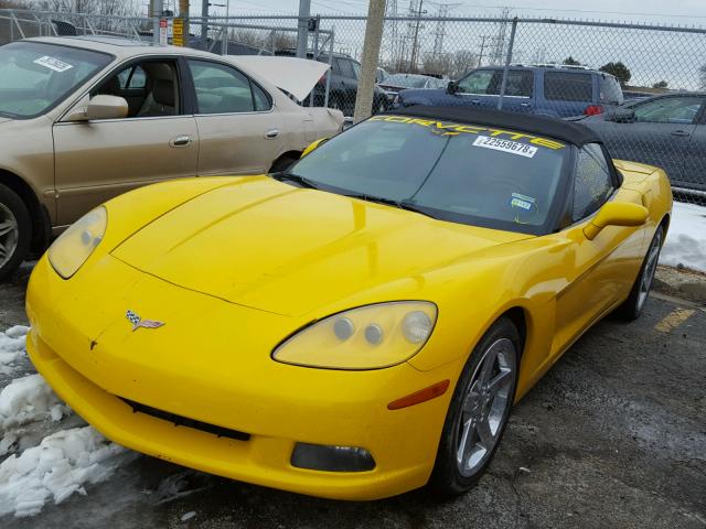 1G1YY36U575101144 - 2007 CHEVROLET CORVETTE YELLOW photo 2