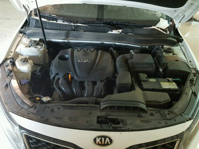 5XXGM4A72EG346451 - 2014 KIA OPTIMA LX WHITE photo 7