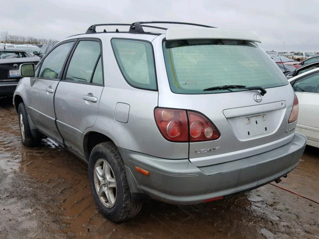 JT6HF10U6X0084241 - 1999 LEXUS RX 300 SILVER photo 3