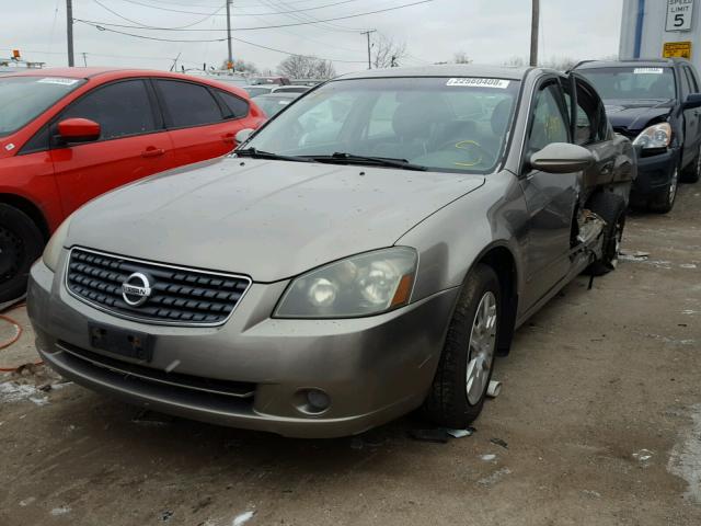 1N4AL11D65N484212 - 2005 NISSAN ALTIMA S BROWN photo 2