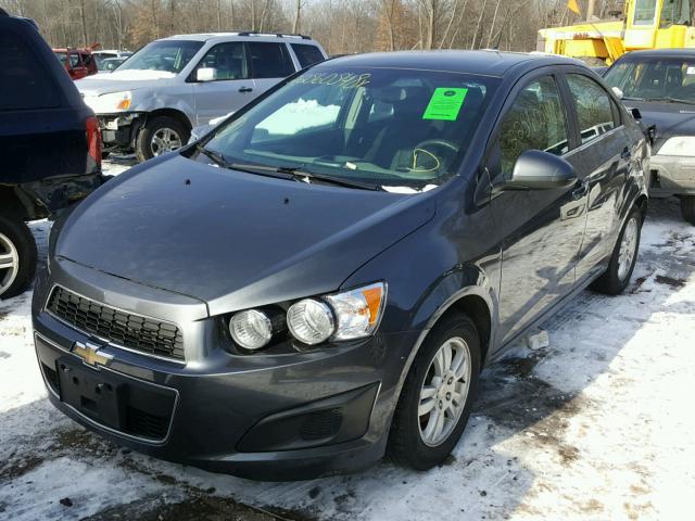 1G1JC5SG7D4217927 - 2013 CHEVROLET SONIC LT GRAY photo 2