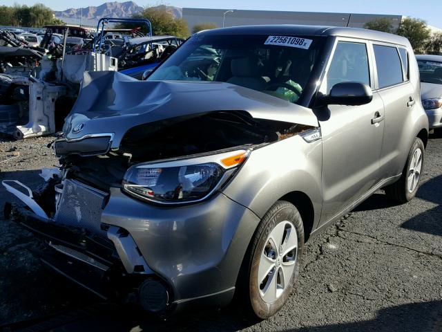 KNDJN2A20G7392335 - 2016 KIA SOUL GRAY photo 2