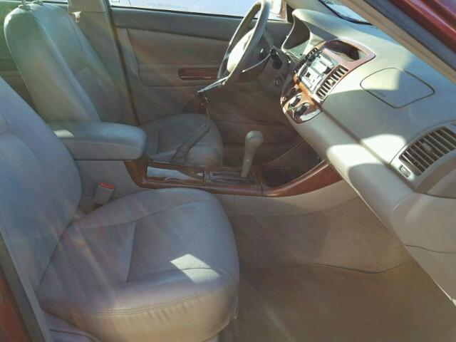 JTDBE32KX20055746 - 2002 TOYOTA CAMRY LE წითელი ფოტო 5