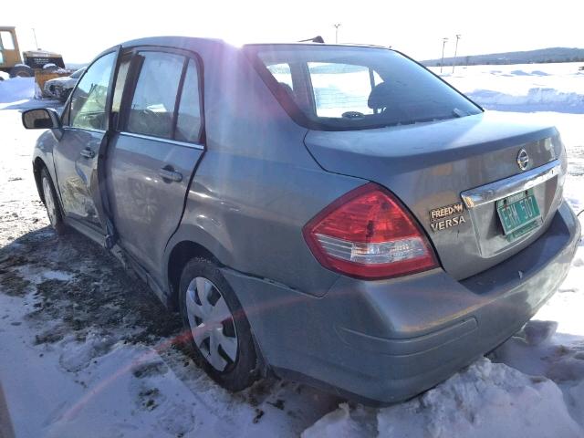 3N1BC11E08L405258 - 2008 NISSAN VERSA S GRAY photo 3