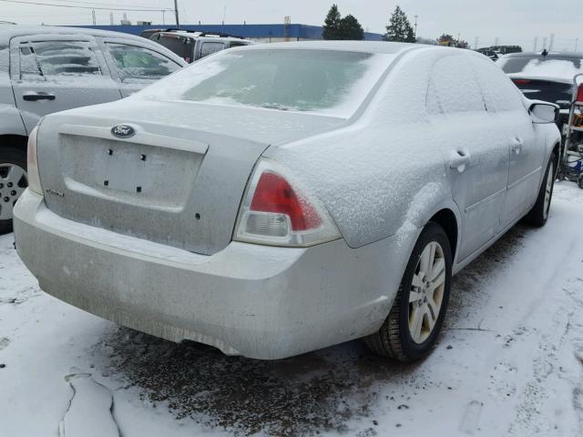 3FAFP06Z36R144412 - 2006 FORD FUSION S SILVER photo 4