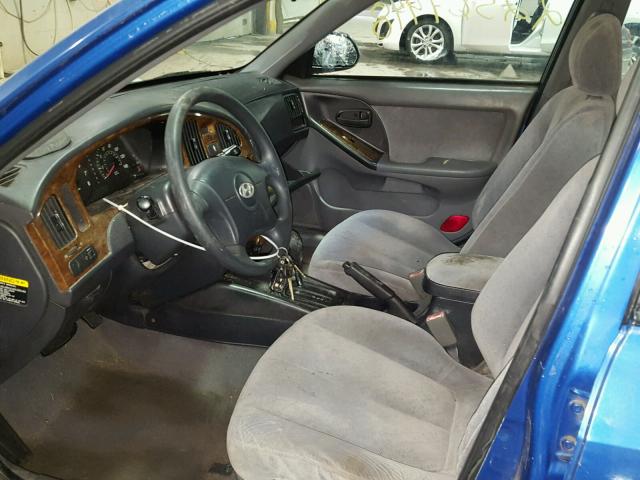 KMHDN46DX4U858445 - 2004 HYUNDAI ELANTRA GL BLUE photo 5