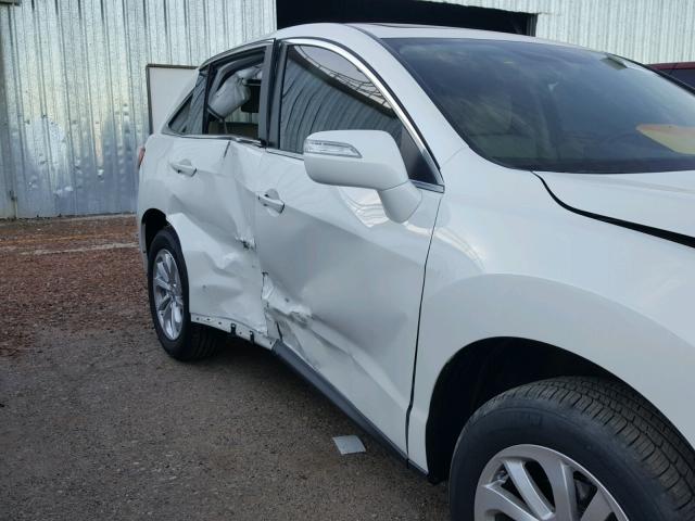 5J8TB3H36JL006782 - 2018 ACURA RDX BASE WHITE photo 9