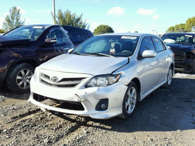 2T1BU4EE9BC666050 - 2011 TOYOTA COROLLA BA SILVER photo 2