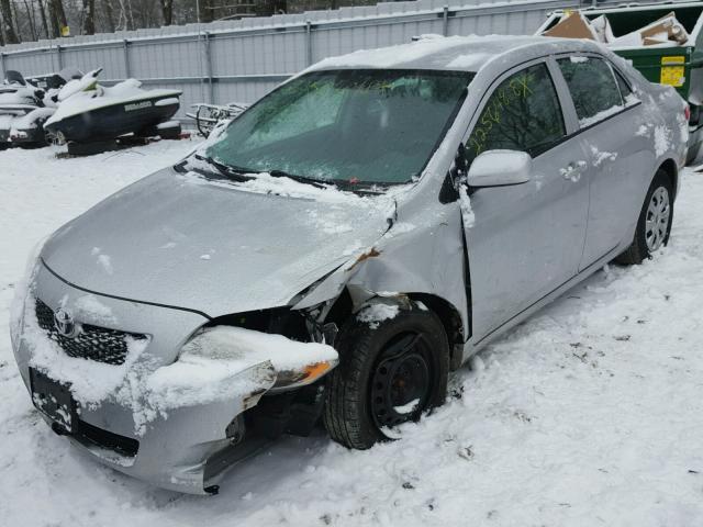 1NXBU4EE3AZ229254 - 2010 TOYOTA COROLLA BA GRAY photo 2