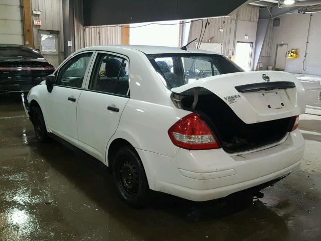 3N1CC11E19L471257 - 2009 NISSAN VERSA S WHITE photo 3