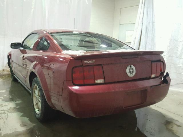 1ZVFT80N975211364 - 2007 FORD MUSTANG RED photo 3