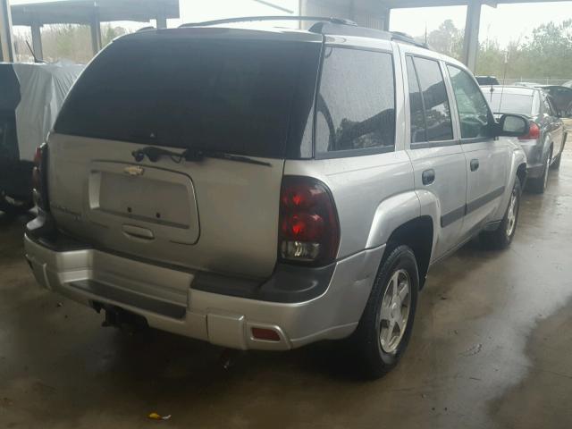 1GNDT13S052122064 - 2005 CHEVROLET TRAILBLAZE SILVER photo 4