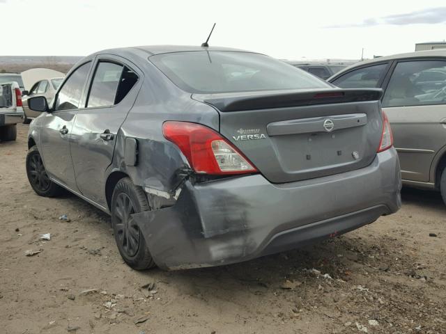 3N1CN7AP7HL826106 - 2017 NISSAN VERSA S GRAY photo 3