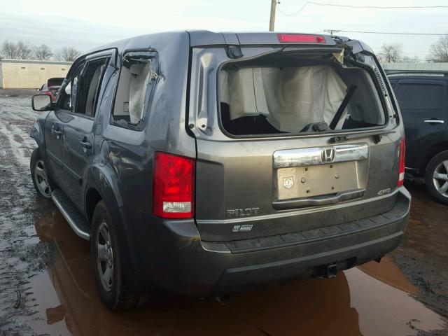 5FNYF4H27BB038523 - 2011 HONDA PILOT LX GRAY photo 3