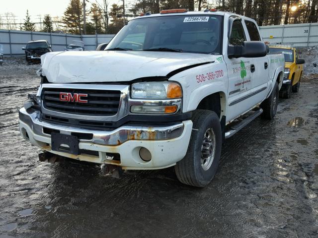 1GTHK23U45F817872 - 2005 GMC SIERRA K25 WHITE photo 2